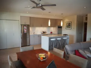 Image of Beautiful Executive Apartment 250m to Cable Beach