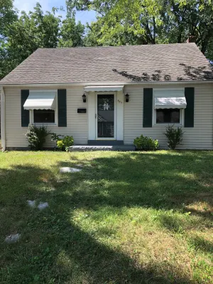 Image of Aunt Doodle’s House 8 blocks from Historic Main Street.. Convenient location!