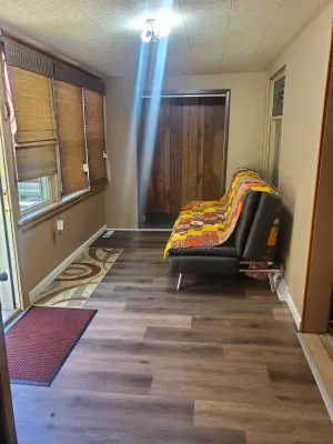 Image of The Bear Den