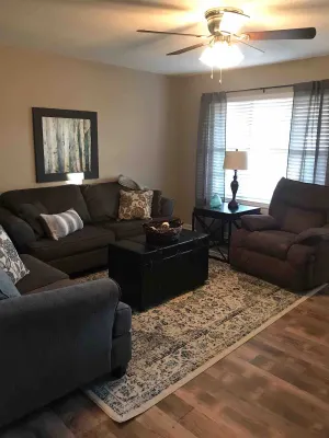 Image of Lyndale House: Full house with 3 br