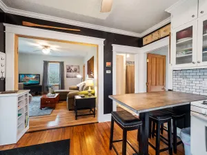 Image of Cozy cottage in downtown Hudson, WI!