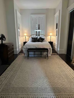 Image of The Old Oak Hill House