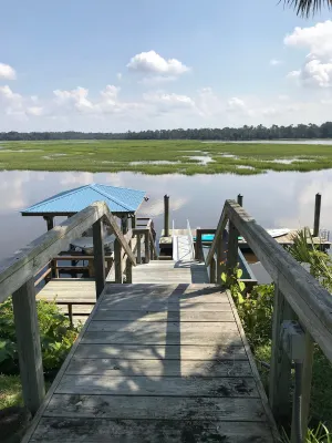 Image of Belle Monte (beautiful mountain) on the water!