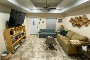 Image of Cozy 3bd/2bath near downtown