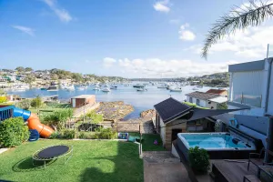 Image of LUXURIOUS BEACH FRONT APARTMENT- CRONULLA