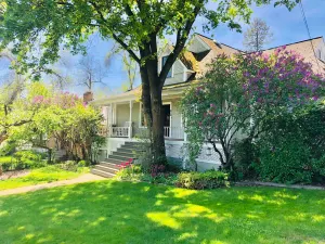 Image of Charming Escape-Pool/Hot tub/Sauna