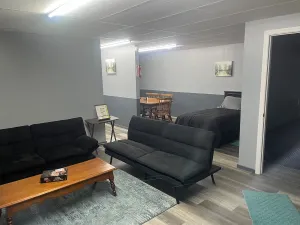 Image of Wander'n Inn Lodge #1, Half mile from Trail 10