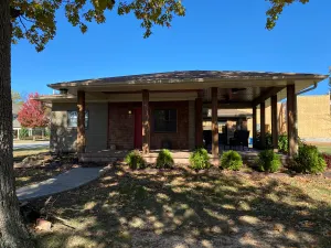 Image of Front Porch Charmer on 5th