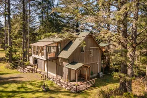 Image of \" Casa Del Mar\" (House by the Sea) Forest Retreat