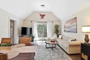 Image of Treehouse Bungalow- Quaint and Cozy Getaway!