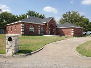 Image of Modern Home in Excellent Location!!