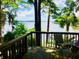 Image of Romantic waterfront cabin/Panoramic views/Hot tub