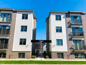 Image of LUXURY DOWNTOWN TRAVERSE CITY CONDO- CAPRI 1- NEW KING BED