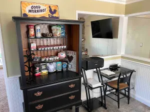 Image of Peaceful & Cozy 3 bedroom Ranch-Home w/Fireplace