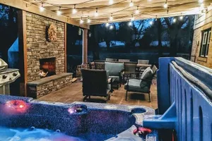 Image of Paradise Place-Spacious home with Hot Tub+Fire Pit