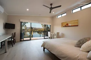 Image of Still Earth - Cabin One