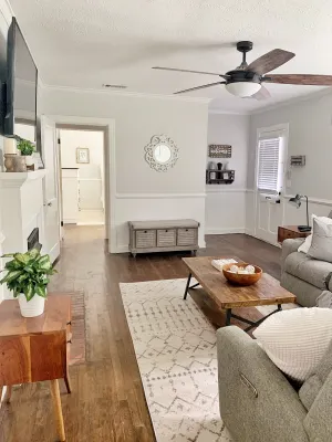 Image of The Cottage on College Street