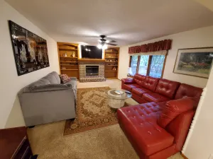 Image of Fully furnished 5 bedroom home in a nice neighborhood