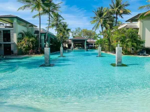 Image of Tropical Lagoon Retreat - Swimout - Sea Temple Resort & Spa