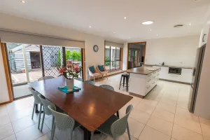 Image of Bella House - Luxurious accommodation & location