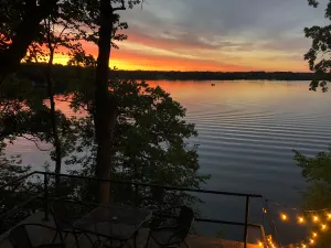 Image of Stunning Lake Views At Sunset Ridge