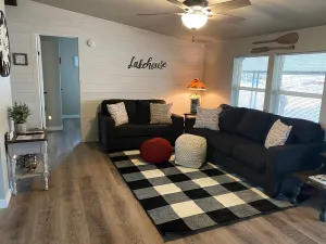 Image of The Lakehouse Roosevelt-Inviting & Peaceful Escape