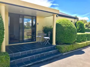 Image of Relbia Retreat Stunning setting mins to Launceston