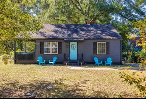 Image of 2 bedroom beauty with yard, next to legion field