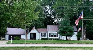 Image of Knoxville Nest, cozy house near racetrack