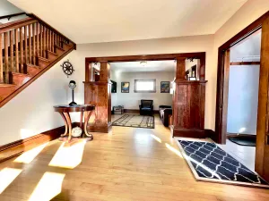 Image of Vintage House Downtown - Spacious - Has it all!