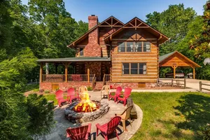 Image of Stunning Cabin Nestled in the Woods Near Nashville