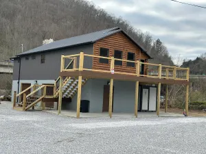 Image of River View Lodge -HMT Buffalo