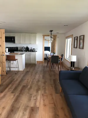 Image of Quaint cabin with sauna on peaceful Lake Francis