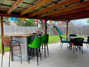 Image of 🏥Med Center 🌐Star Wars Rm🏡BkYd Treehouse