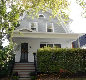 Image of Excellent location, Private Outdoor Hot Tub, Downtown Burlington home