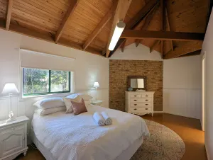 Image of Sandys Pottery Cottage- pet friendly, wineries,