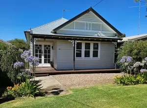Image of Stylish Home in Horsham