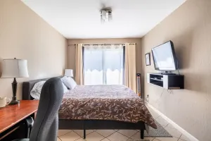 Image of Guesthouse with kitchen,bath and laundry