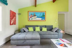 Image of in the heart of the Parc de la Campane 15, 20 minutes from the beaches