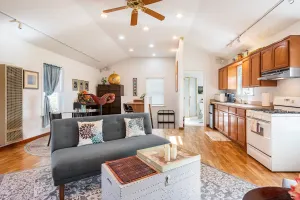 Image of Modern spacious loft w/private entrance and space