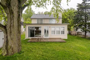 Image of Lakefront 3 bedroom house with peaceful view - No Pet & No Indoor Smoking