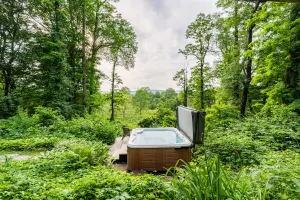 Image of Relaxing Spa Retreat~Gorgeous View~Walk to Village