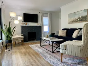 Image of Bright & Modern 2BR House