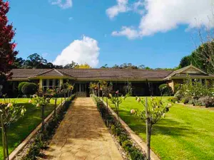 Image of Sherwood Park - A rural atmosphere in town / set on 2 acres