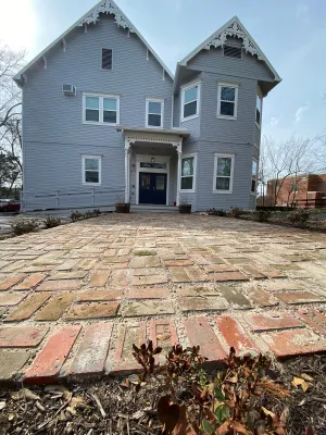 Image of Spotted Stripes Escape