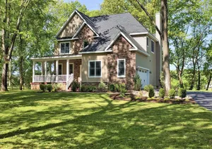 Image of Riverfront home on the Hudson, minutes to Saratoga
