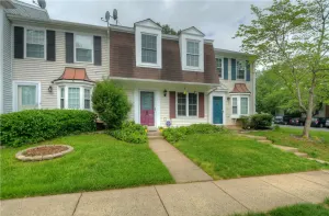 Image of Modern Townhouse conveniently near D.C.