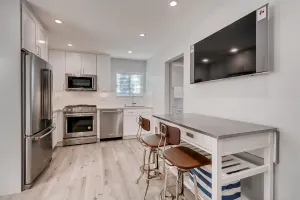 Image of NEW! Charming Costal Island Getaway, sleeps 4, Dog Friendly!