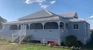 Image of Renovated Queenslander with a pool close to town!