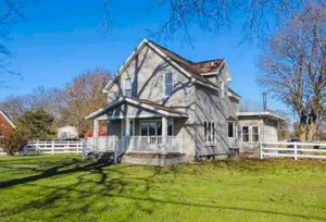 Image of Beautiful 3 bedroom Home Away From Home